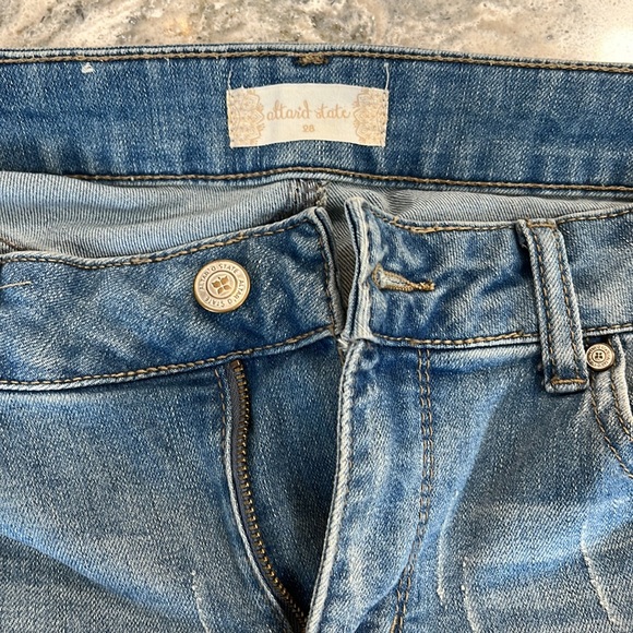 Never worn Altar’d state washed light Jean with lace and rips size 28 - Picture 8 of 8